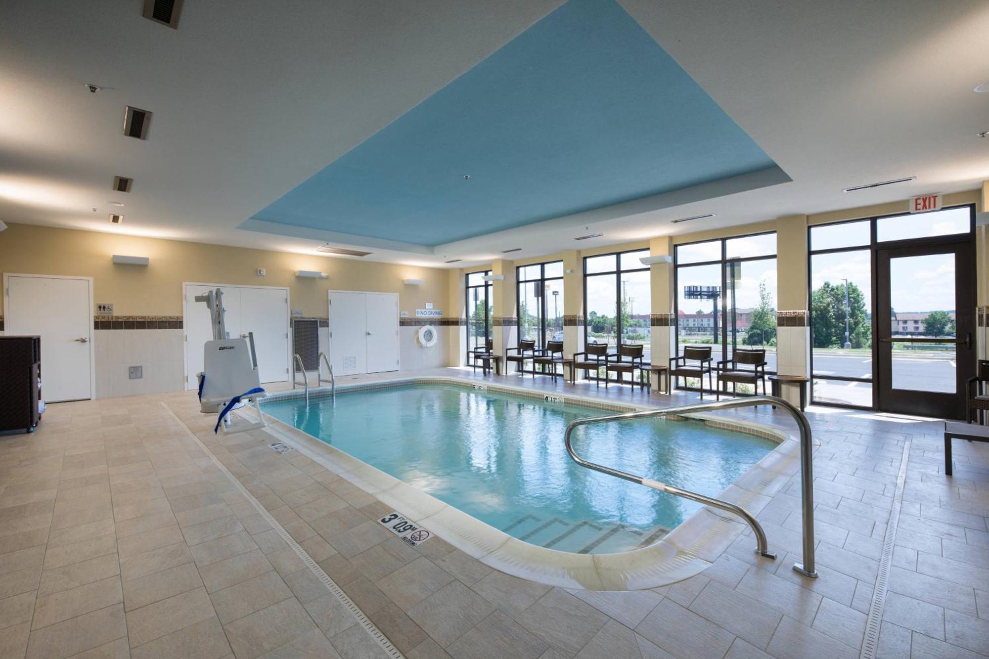 Courtyard By Marriott Russellville Zewnętrze zdjęcie